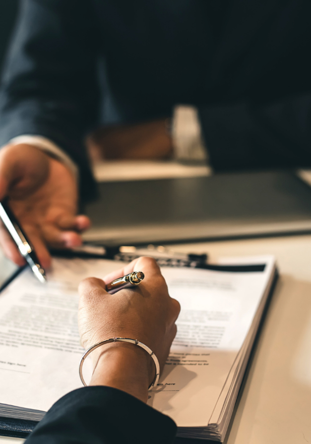 leonardo_diffusion_xl_a_60_year_old_couple_drowning_in_a_sea_o_0_928b4f53-1972-4be6-92eb-d7fd1d3044da (1)